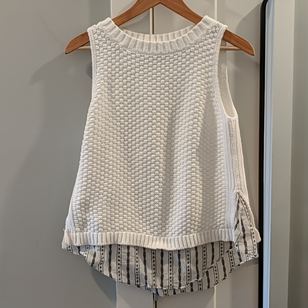 LOFT knit sleeveless top with accent